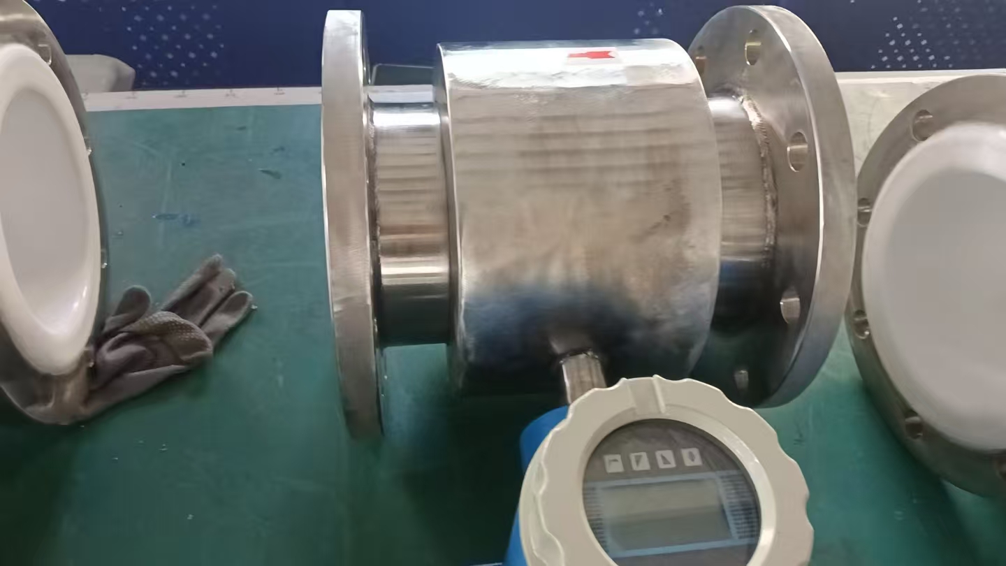 ���� 0.5 ����������ƣ���ҵ���ܼ����ĺ��ı�׼�뼼������